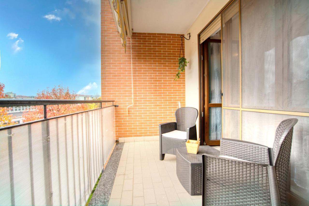 Caseospitali - Casa Emilia Trilocale Di Charm Con Balcone Apartment Cernusco Sul Naviglio Bagian luar foto